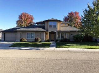 712 N Aspen Lakes Way, Star, ID 83669