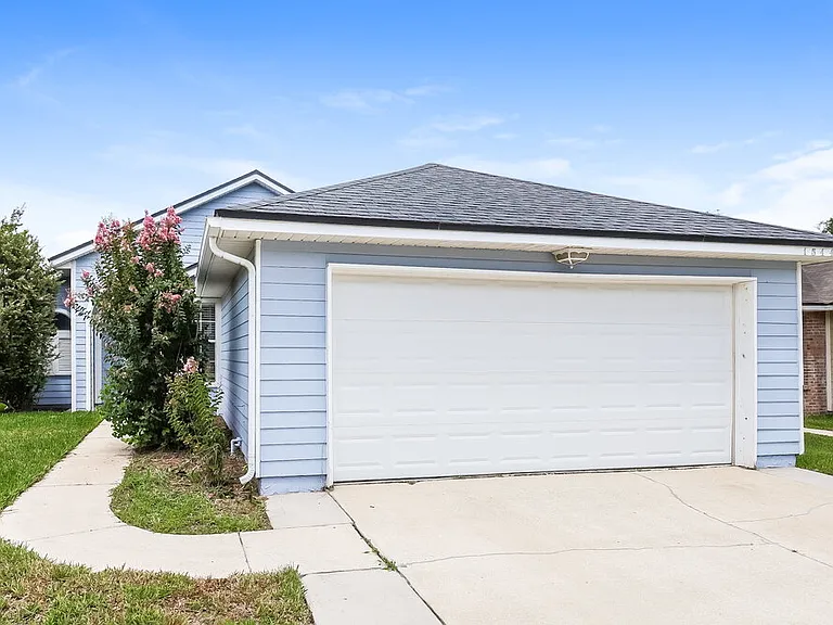 1544 Slash Pine Ct — Photo 3