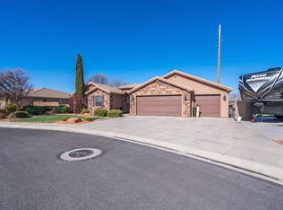 811 N Swiss Haven Cir, Santa Clara, UT 84765