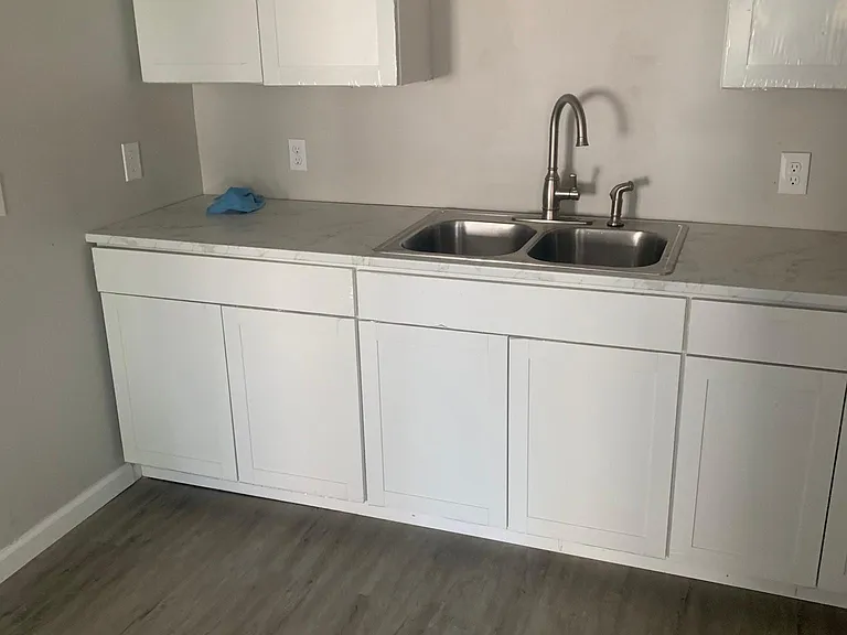 20 Washington Ave #2 — Photo 9