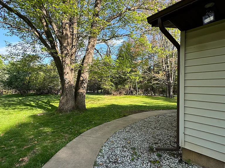 815 Eskil Ave — Photo 15