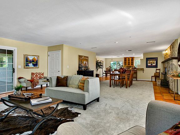 5th image of 9744 Canyon Country Ln