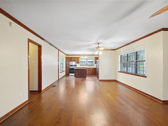 5th image of 122 Dunleith Dr