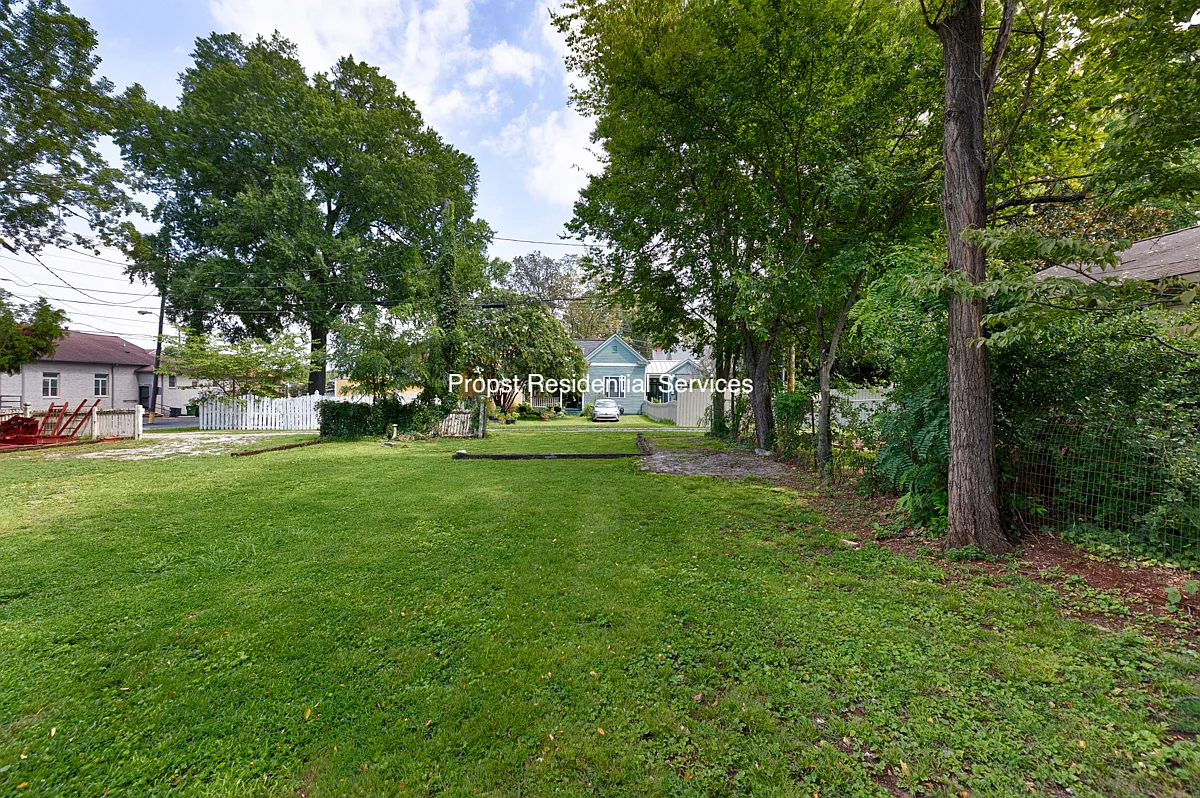 2 bed, 924 sqft, $1,600 — Photo 4
