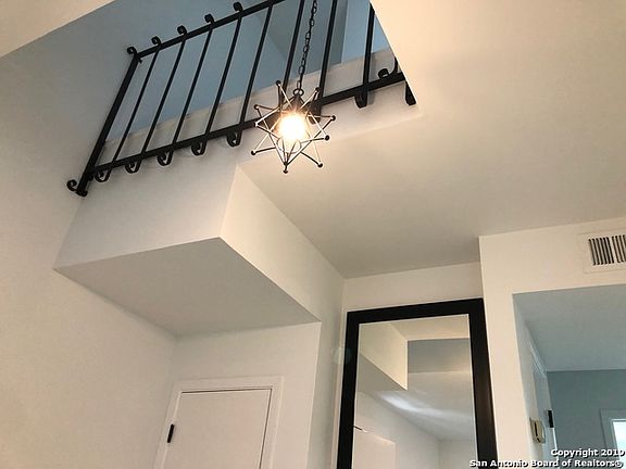 2nd image of 2811 Woodbury Dr APT 101