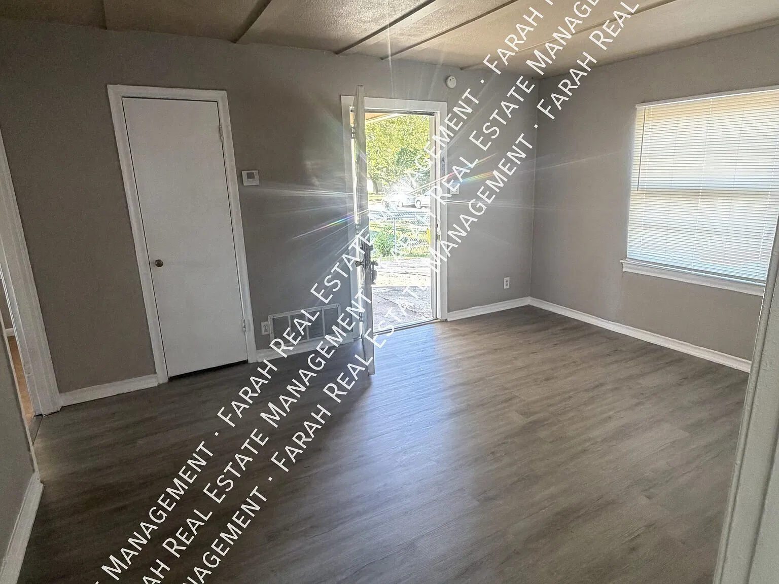 Available Now- 2 bed/1bath House in Arlington, TX 76010 — Photo 3