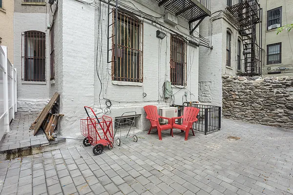 Rented by Centennial Properties NY | media 8