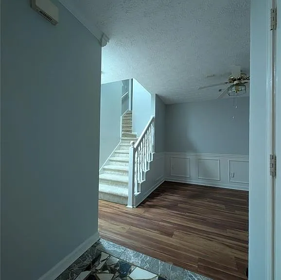 3004 Dogwood Ln — Photo 5