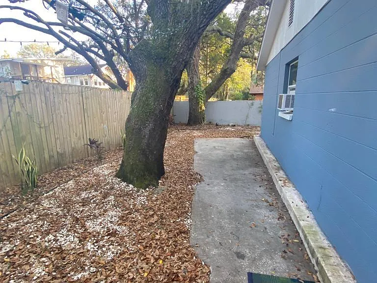 3813 1/2 E Miller Ave — Photo 14
