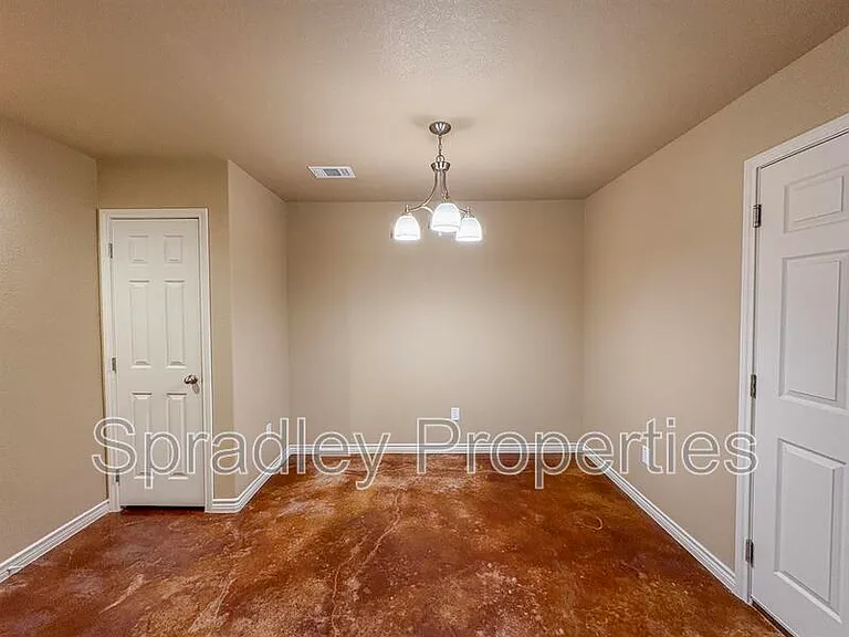 1044A Edwards Dr — Photo 5
