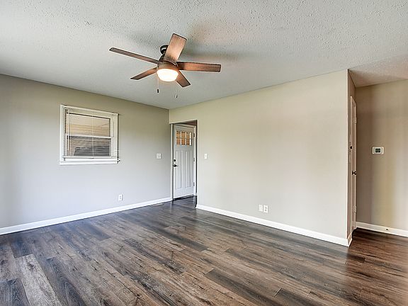 4th image of 2515 Mullinix Rd