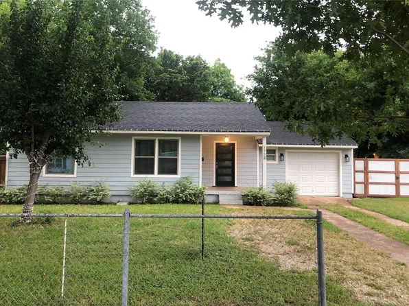 1724 Savoy St, Dallas, TX 75224