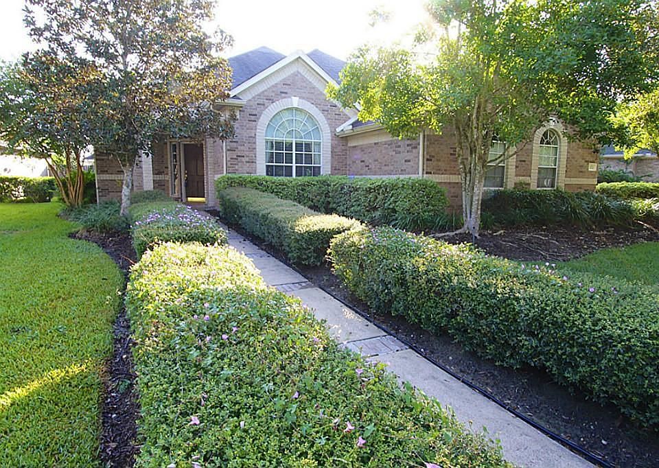 1st image of 2112 Coldwater Bridge Ln