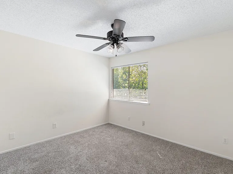 4779 N Cedar Ave #105 — Photo 13