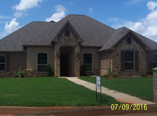 204 Sunnys Halo Blvd, Bullard, TX 75757