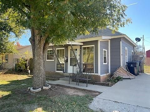 2nd image of 626 SE Grand Blvd
