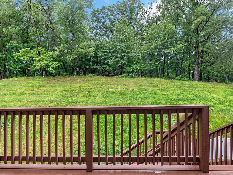 132 Furlong Way — Photo 32