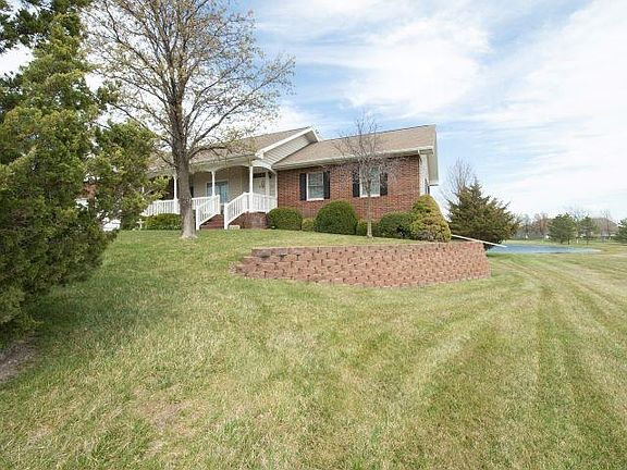 2nd image of 412 Briarwood Ln