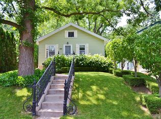 325 Sunnyridge Ln, Golden Valley, MN 55422