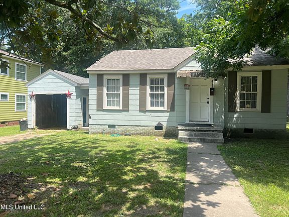 4th image of 3145 Lakewood Dr