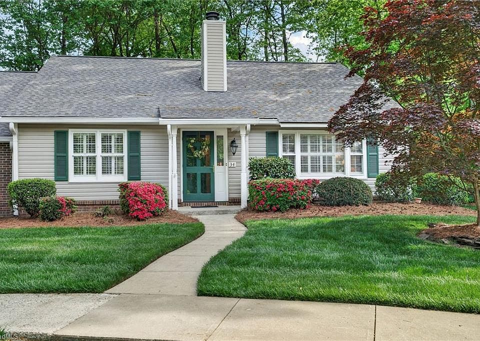 1st image of 34 Brownstone Ln