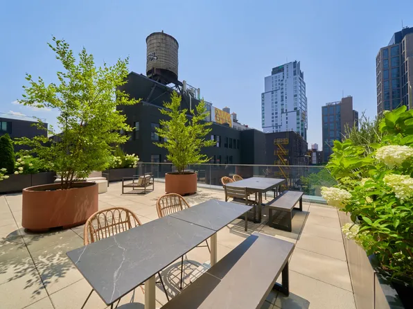 2455 3rd Avenue image 25 of 30