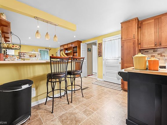 3rd image of 10684 Dot Ave NE