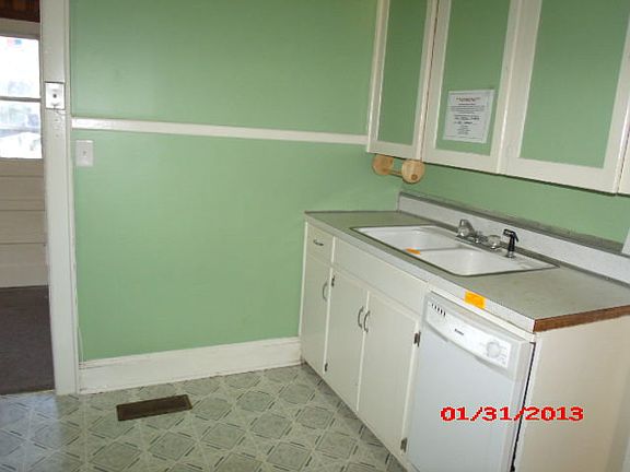 5th image of 1303 6th Ave