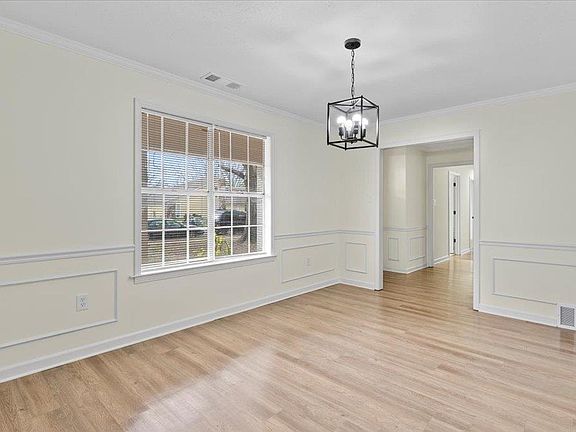 4th image of 4422 Indian Trail Dr