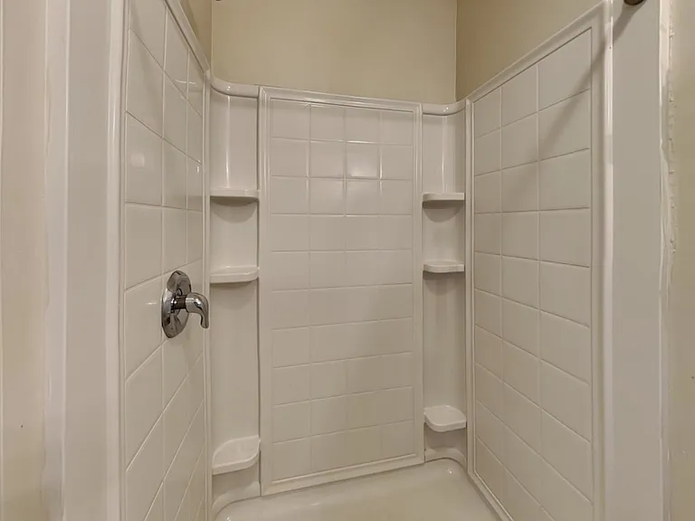 80 Euclid Ave — Photo 5