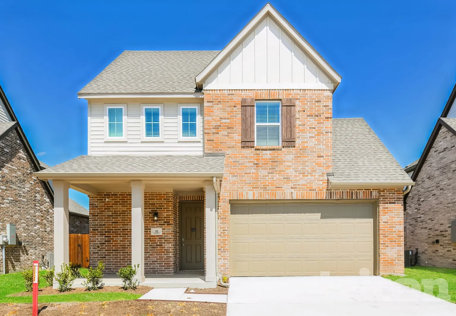 101 Bedford Circle Saginaw TX — Photo 1
