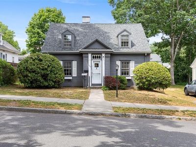 530 Montgomery St, Fall River, MA, 02720