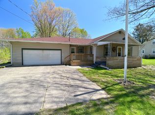 860 S Country Club Rd, New Castle, IN 47362