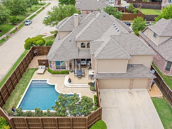 4th image of 9412 Alberta Ct