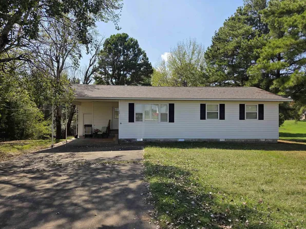 208 Academy Dr, Paragould, AR 72450