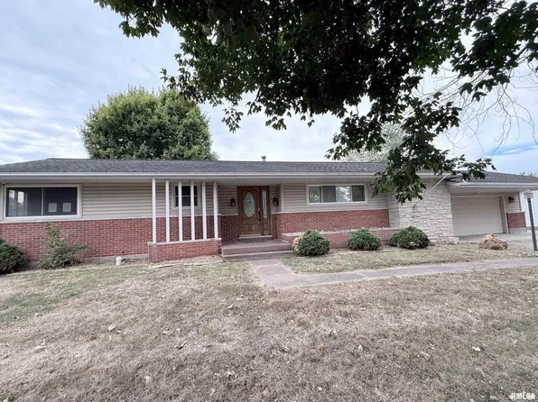 1007 Hillcrest Dr, Sparta, IL 62286