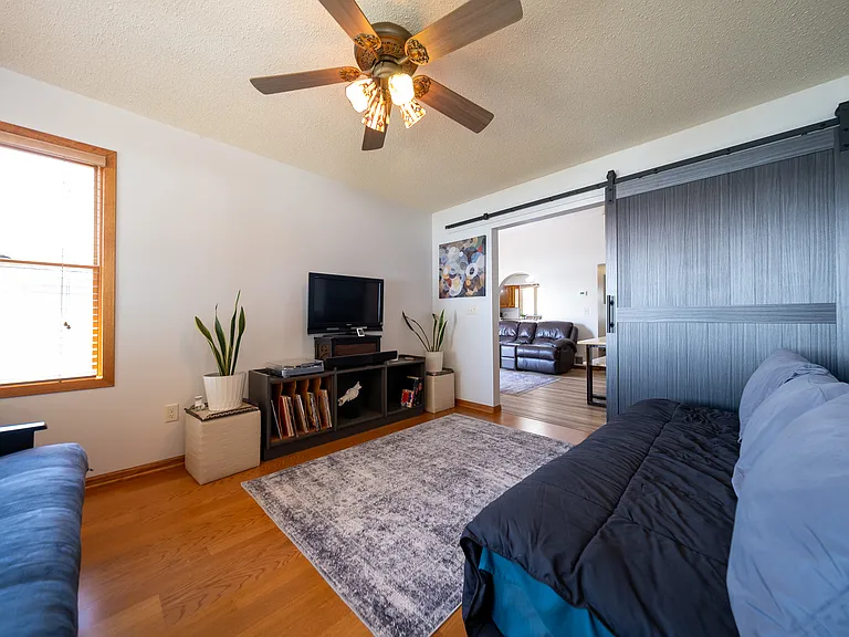 1st Bedroom/Bonus Room