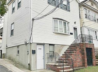 21-07 124, College Pt, NY 11356