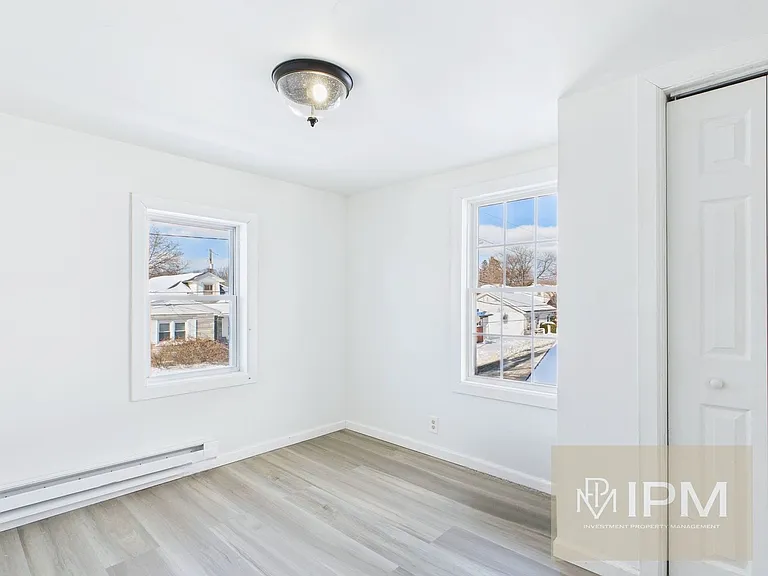 532 Ridge St — Photo 9