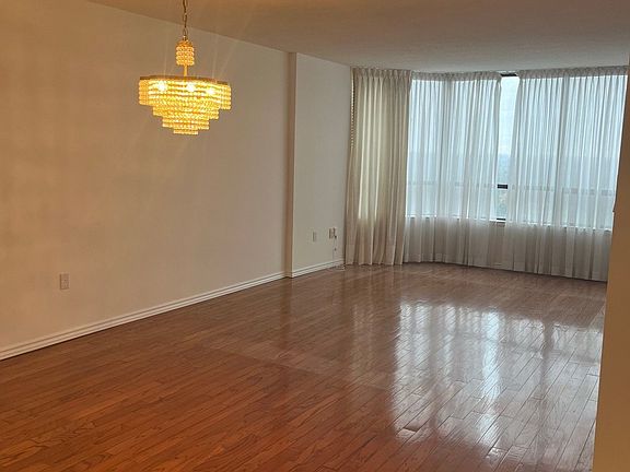 2nd image of 7460 Bathurst St #1706