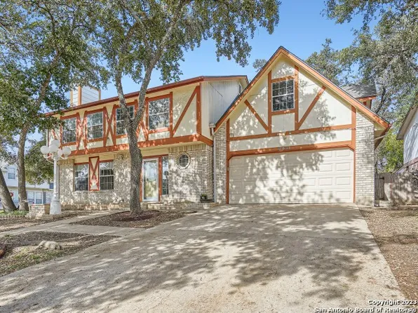 8831 N FORK DR, San Antonio, TX 78250