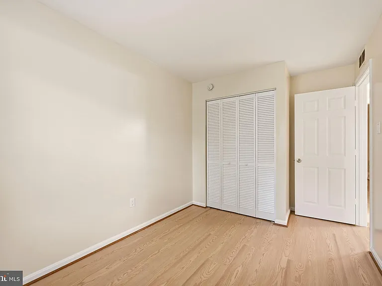 2505 McVeary Ct #11D — Photo 20