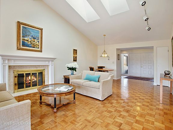 5th image of 89 Briarwood Cir