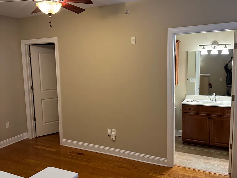 301 E Tremont Ave E #318 — Photo 9