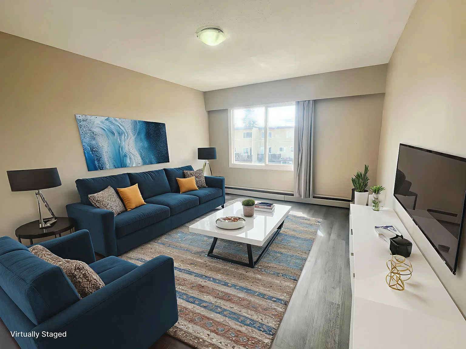 Mainstreet Central Apartments — Photo 3