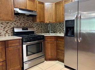 255-24 148th Rd #2, Rosedale, NY 11422