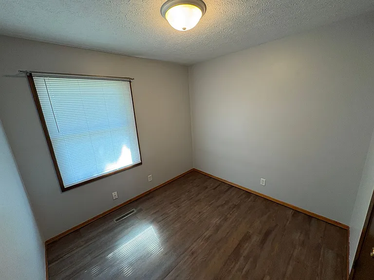 1804 Hartley St — Photo 15