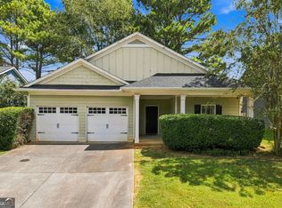 102 Mercer Ln, Cartersville, GA 30120