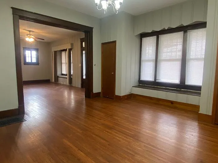 320 Elberta St #A — Photo 2