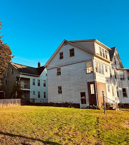 122 Lewis Blvd #C Photo 1